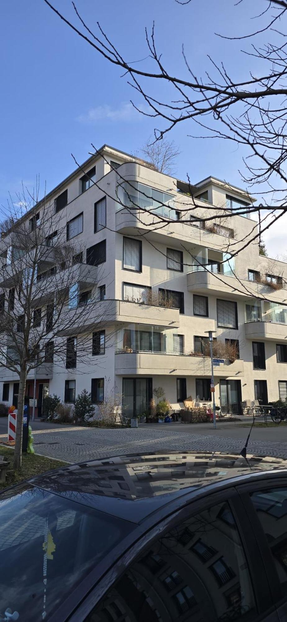 Stadtnahes Gaestezimmer Im Penthouse Bei Esi Tübingen Extérieur photo